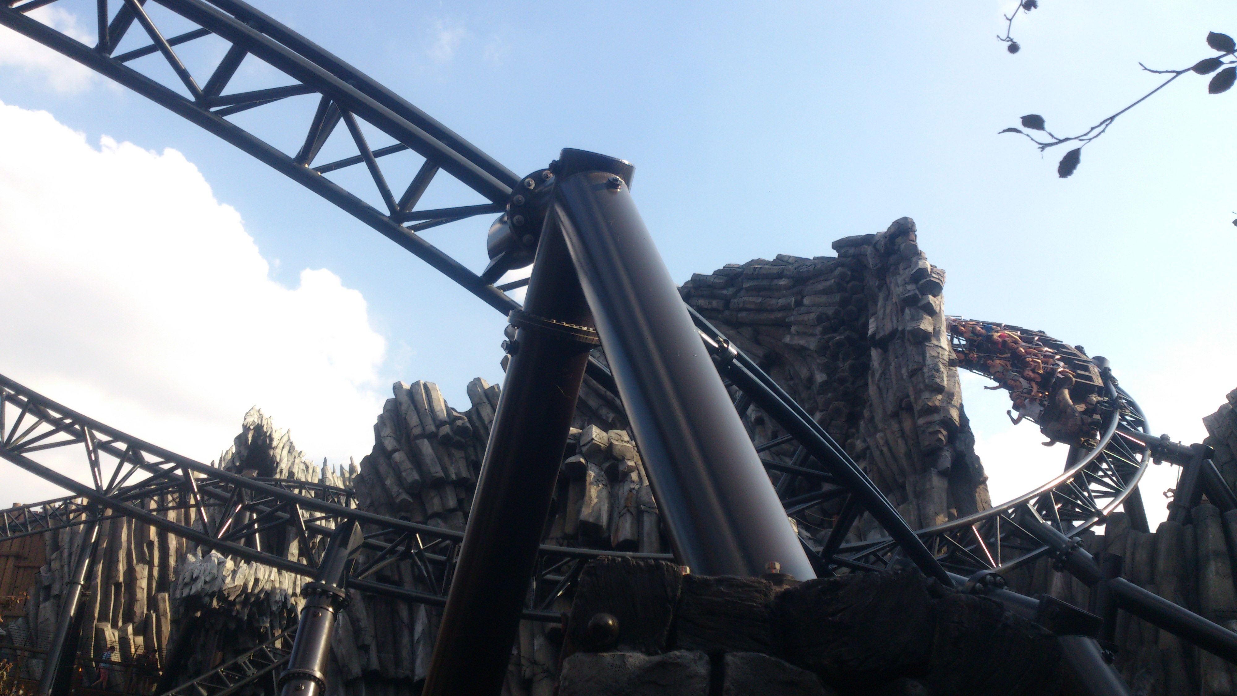 Ride Review Taron Heartline Coaster