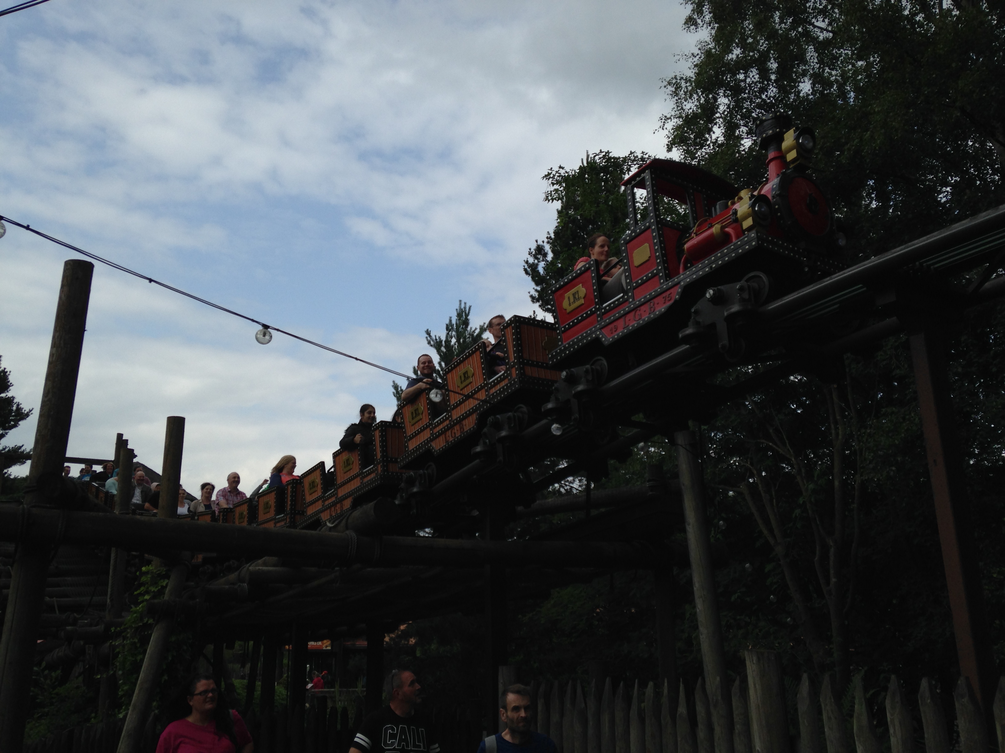 Rollercoaster Ranking Alton Towers Heartline Coaster