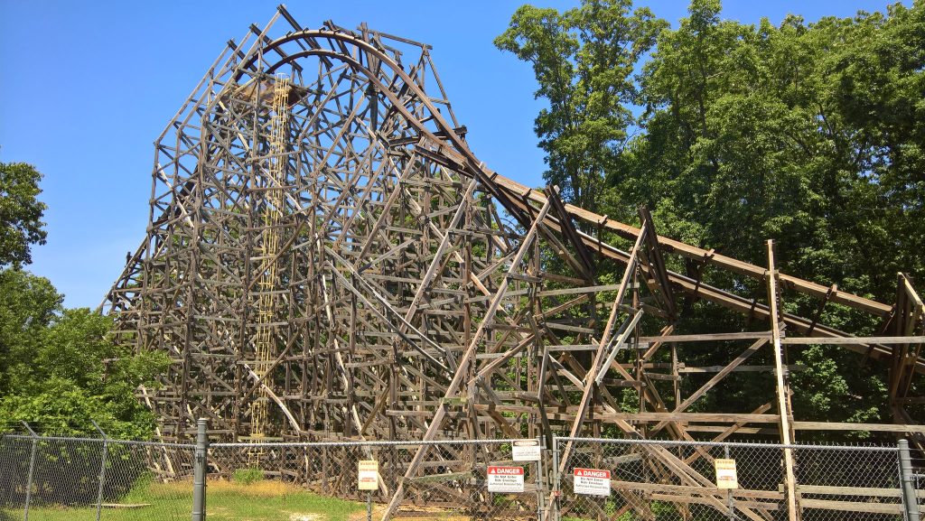 Jersey Devil Coaster, Six Flags Great Adventure] Have you experienced an  RMC Raptor before? : r/rollercoasters