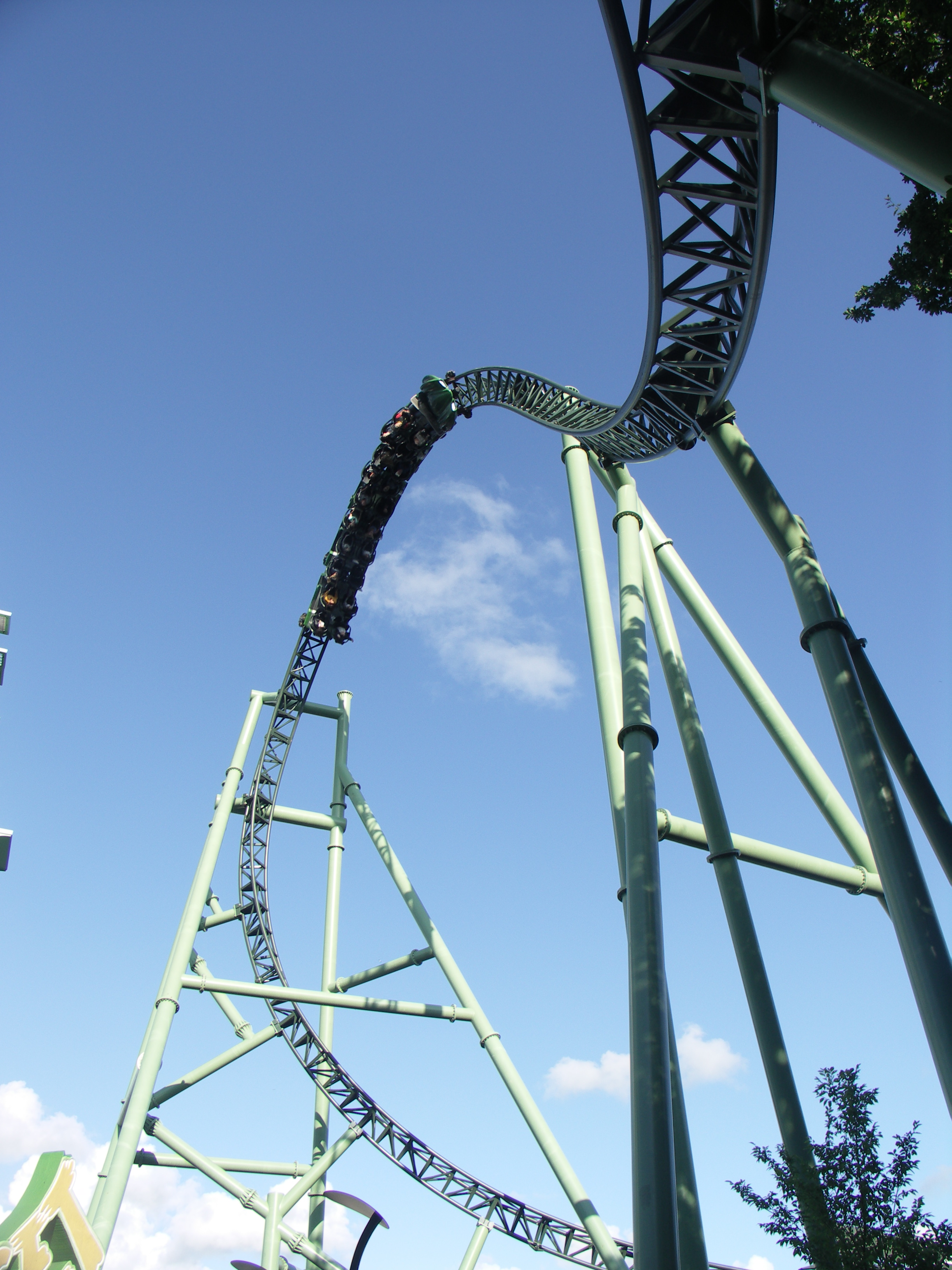 Ride Review – Helix | Heartline Coaster