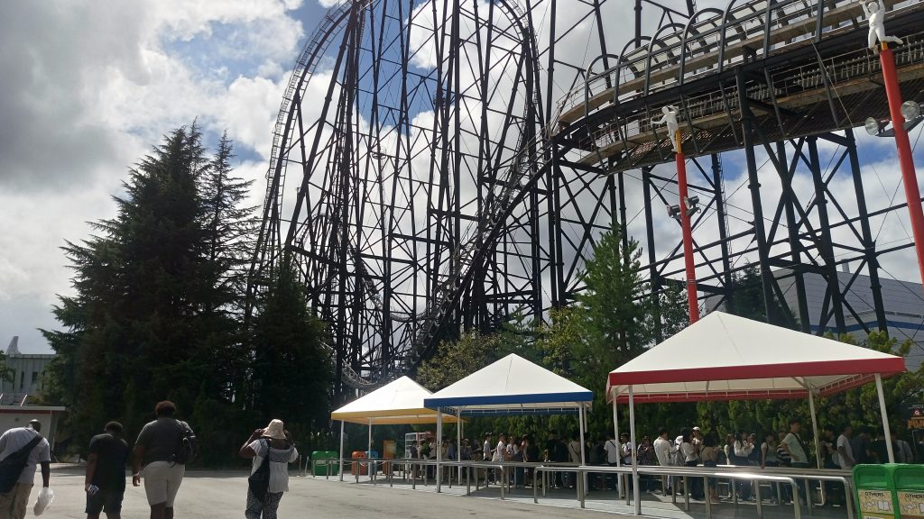 Ride Review – Eejanaika | Heartline Coaster