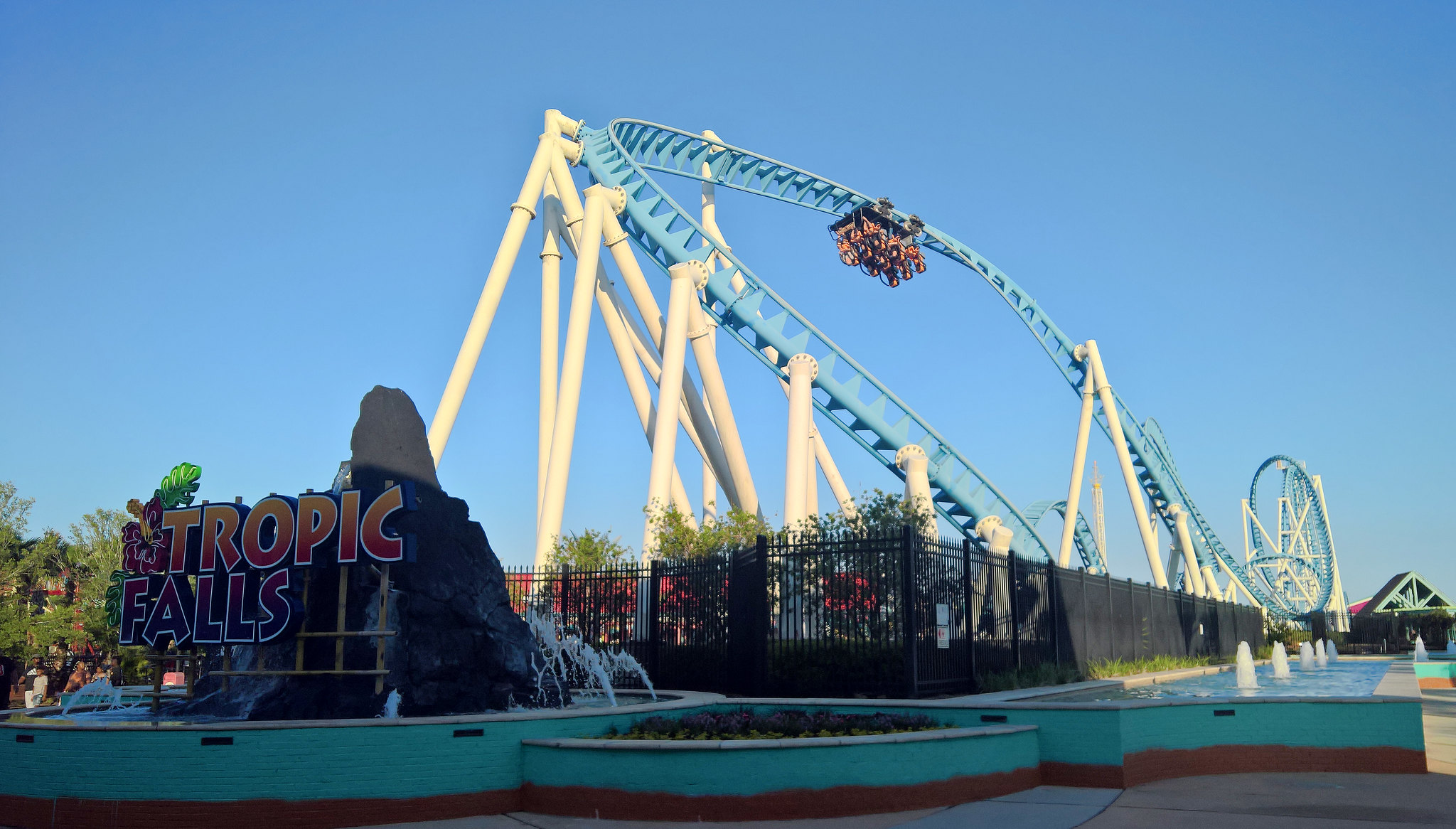 Heartline Coaster | Rollercoaster & Theme Park travel blog