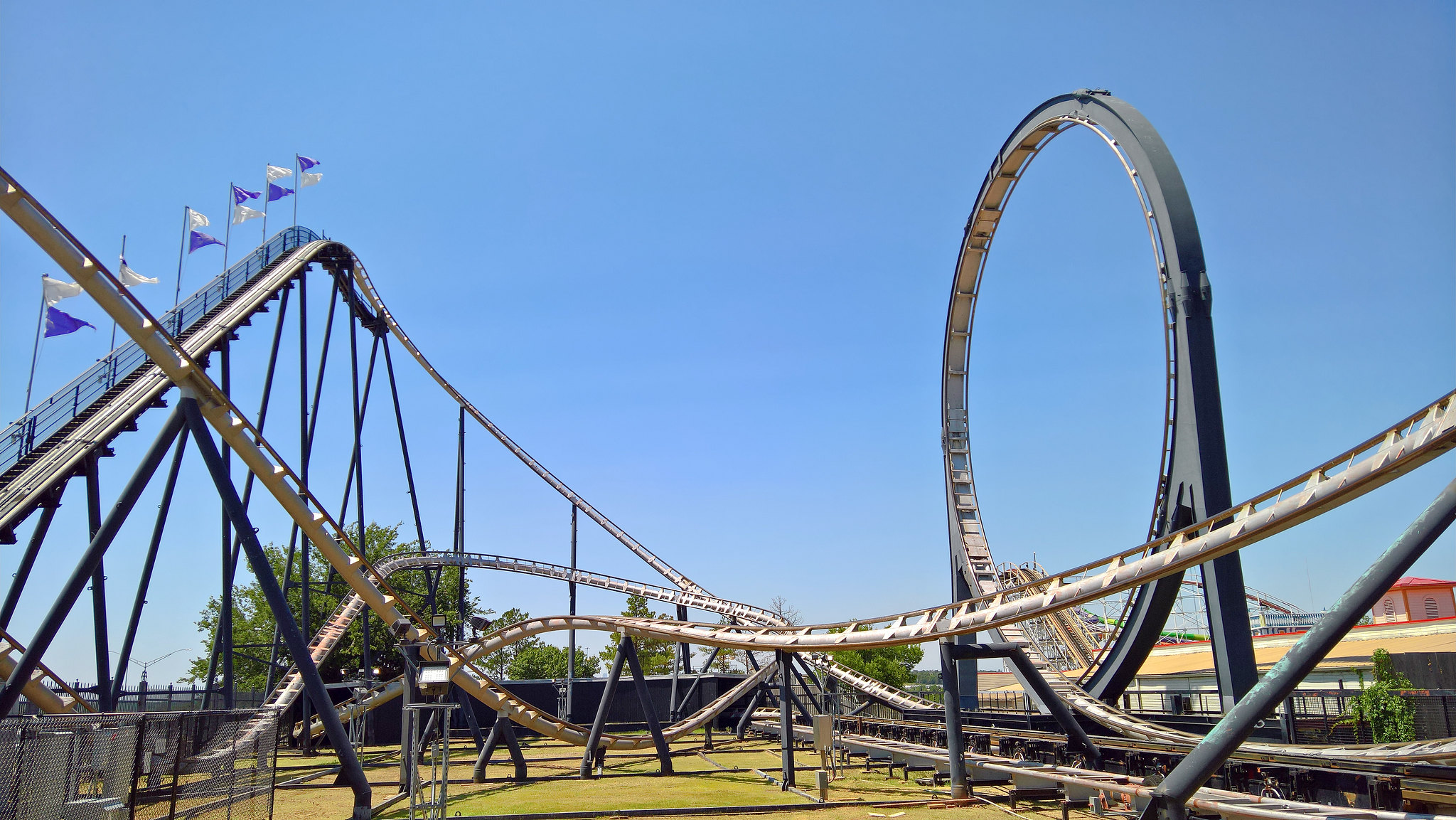 Heartline Coaster | Rollercoaster & Theme Park travel blog